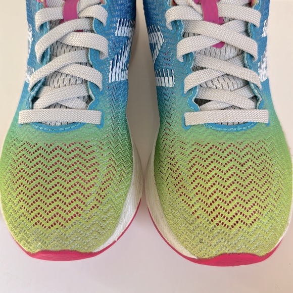 New Balance FuelCore Velocirun V1 Size 1 - Picture 11 of 14